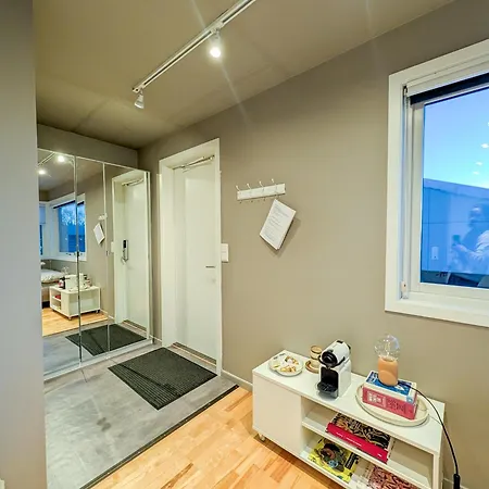 Private With Bathroom And Kitchen, Location *